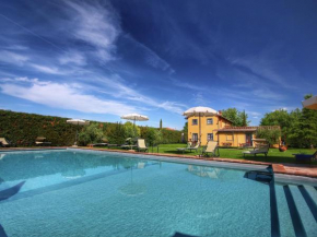 Cozy Farmhouse in Cortona with Swimming Pool Cortona